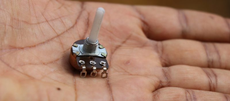 Čo je to potenciometer a ako funguje?